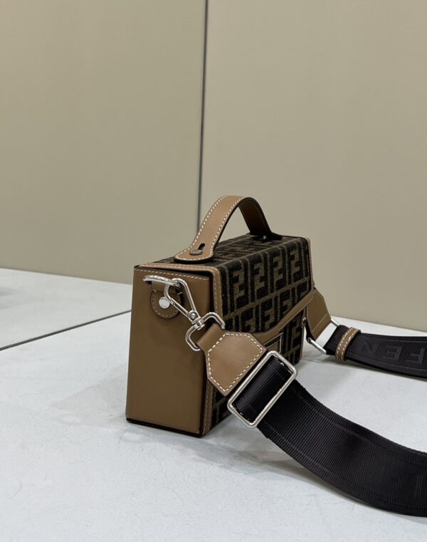 FENDI Baguette BAG