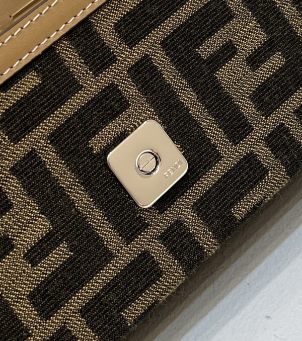 FENDI Baguette BAG