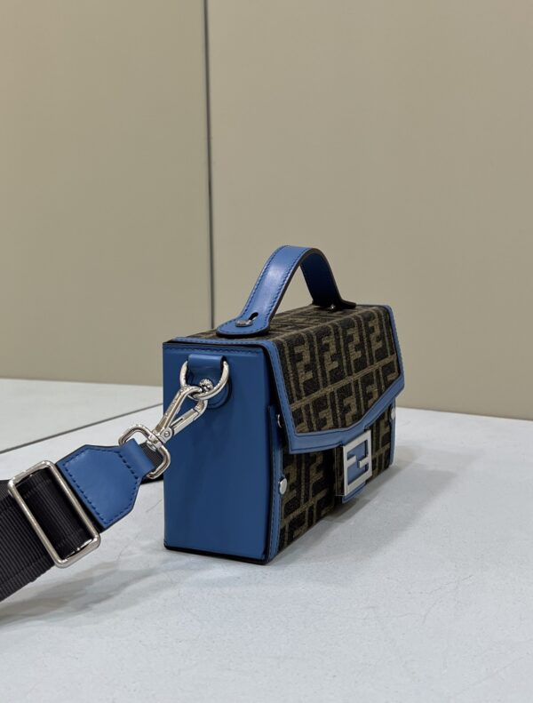 FENDI Baguette BAG