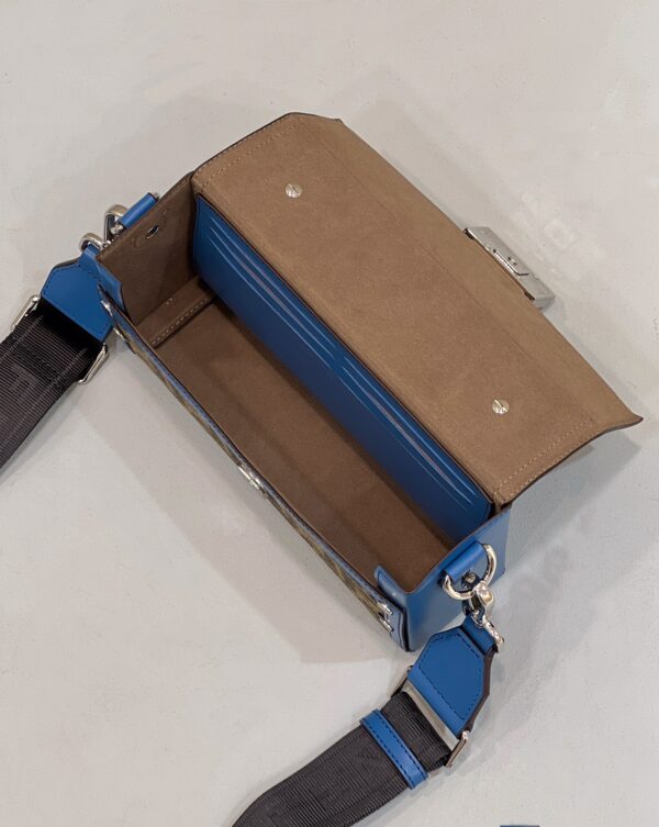 FENDI Baguette BAG