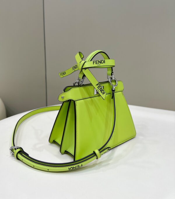 Fendi by Marc jacobs peekaboo