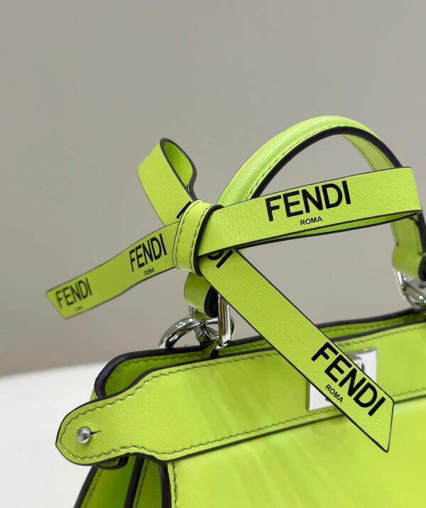 Fendi by Marc jacobs peekaboo