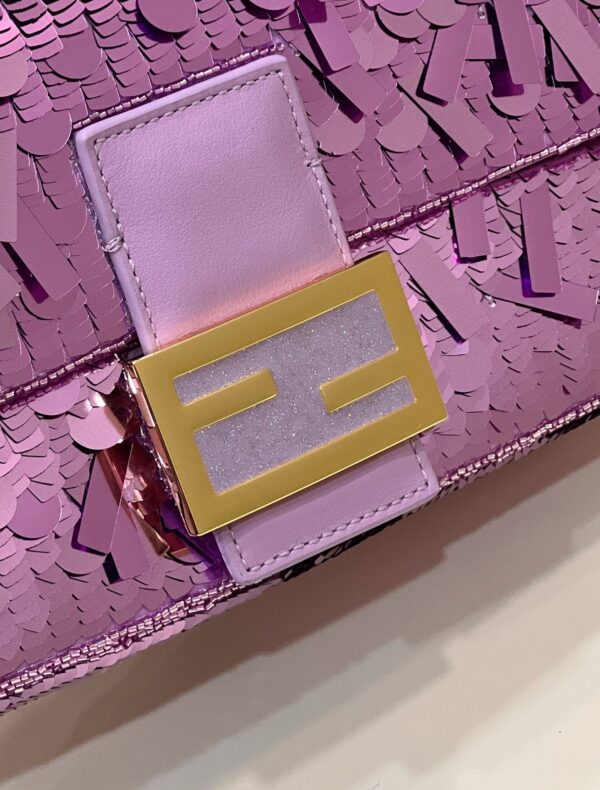 FENDI Baguette