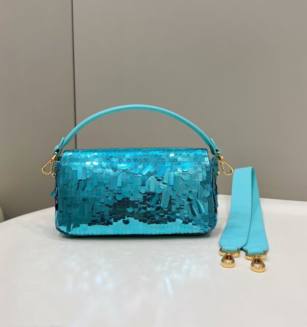 FENDI Baguette