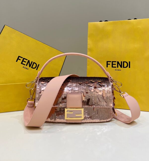 FENDI Baguette