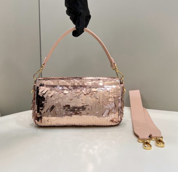 FENDI Baguette