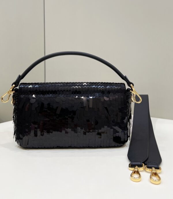 FENDI Baguette