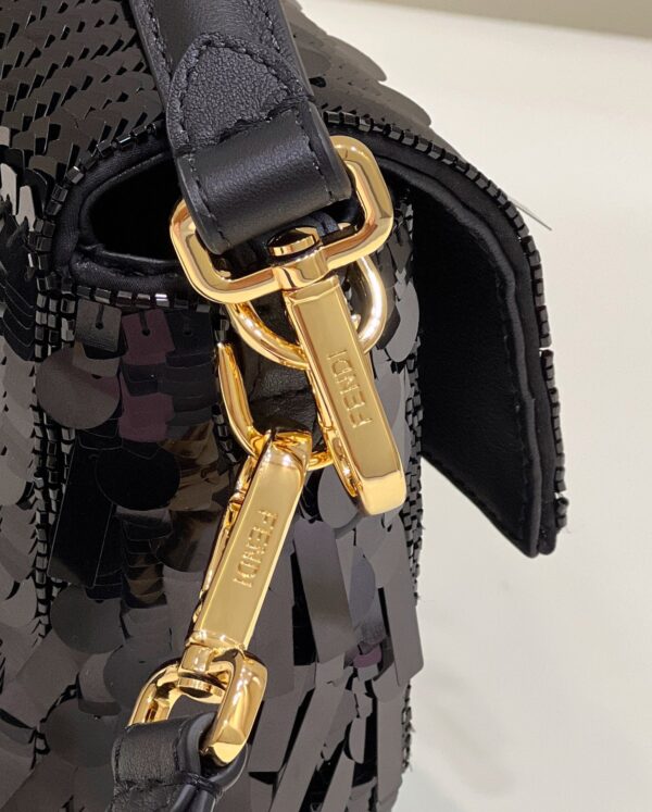 FENDI Baguette