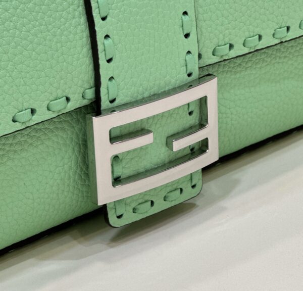 FENDI BAGUETTE