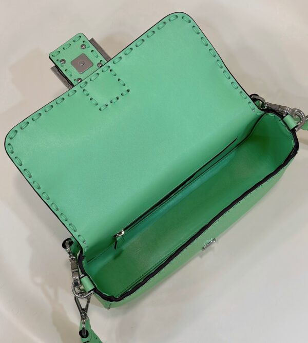 FENDI BAGUETTE