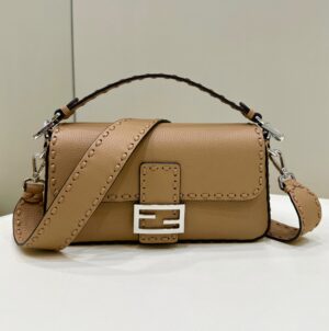 FENDI BAGUETTE