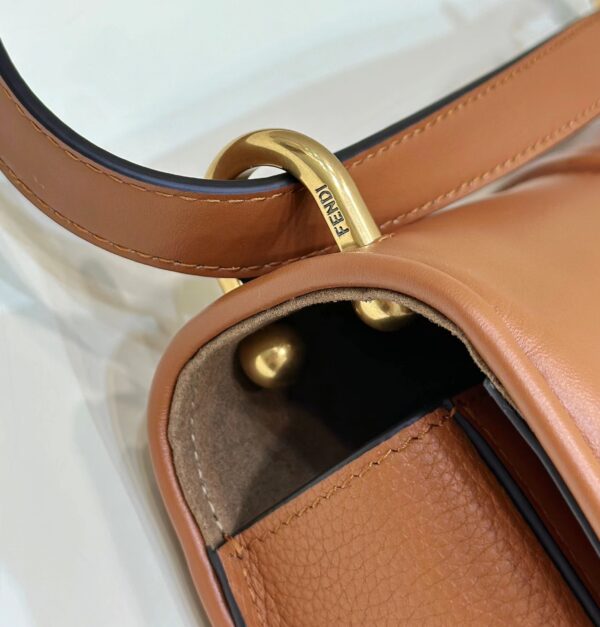 Fendi C’mon Medium