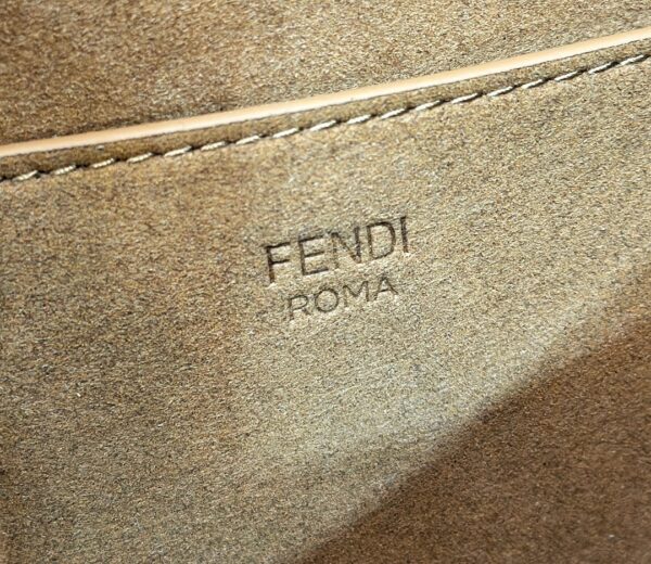 Fendi C’mon Medium