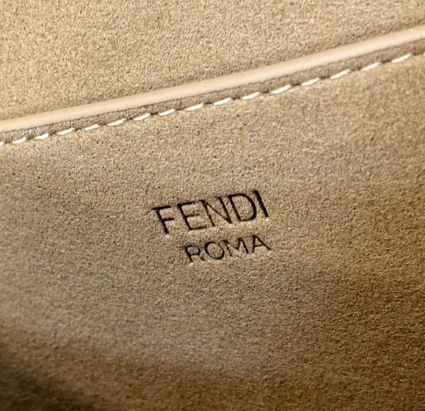 Fendi C’mon Medium