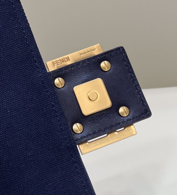 Fendi Baguette