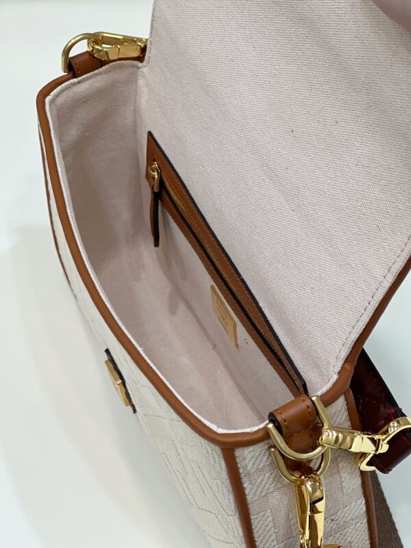 Fendi Baguette