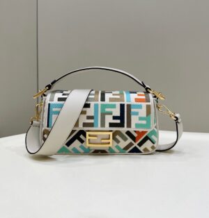 Fendi Baguette