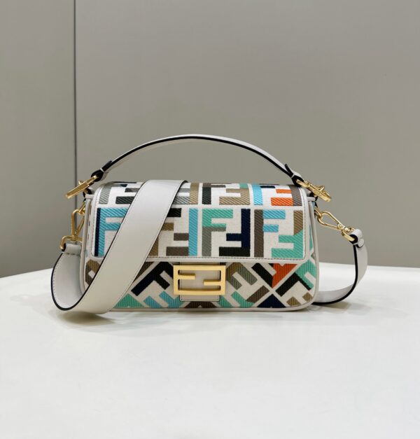 Fendi Baguette