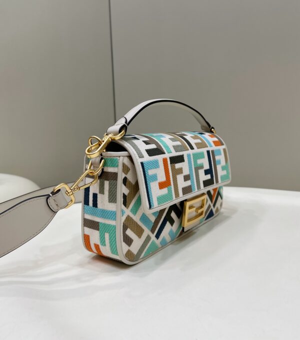 Fendi Baguette