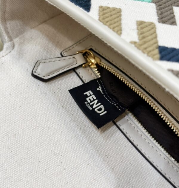 Fendi Baguette