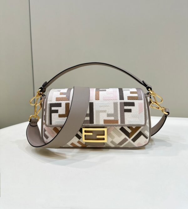 Fendi Baguette