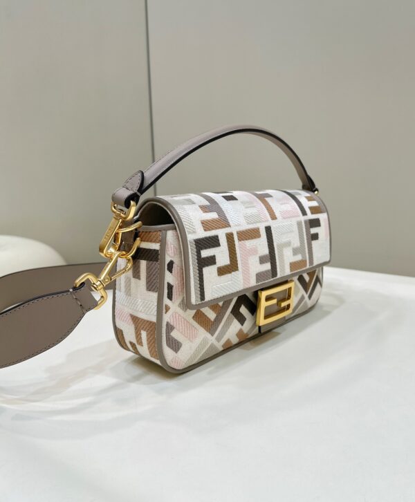 Fendi Baguette