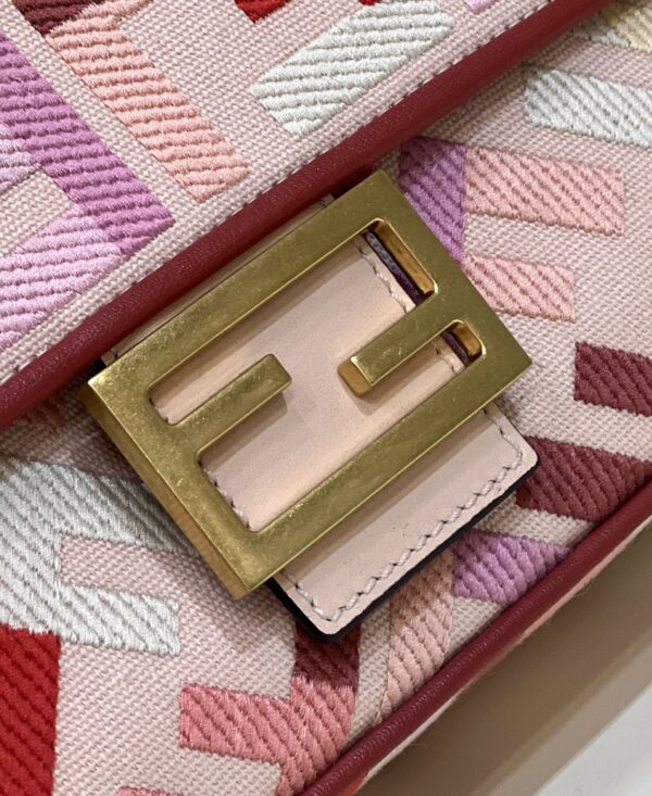 Fendi Baguette