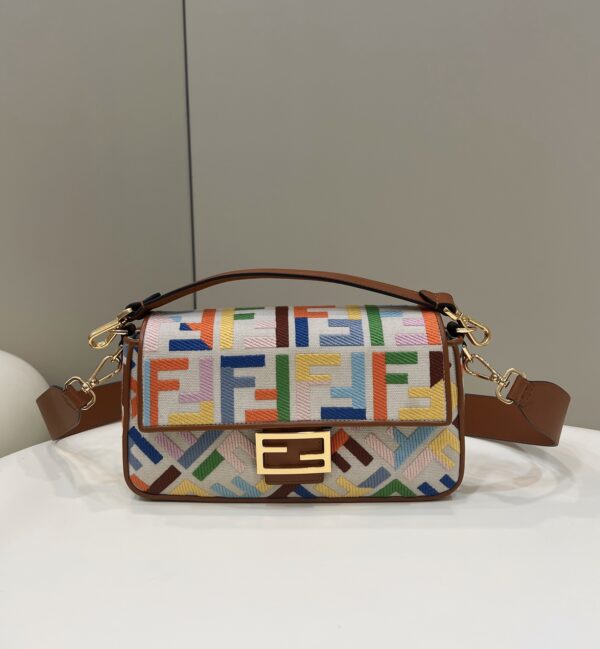 Fendi Baguette