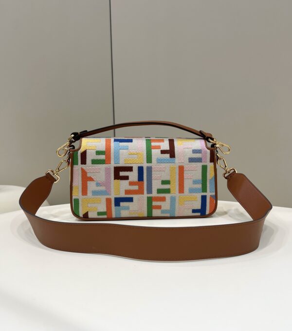 Fendi Baguette