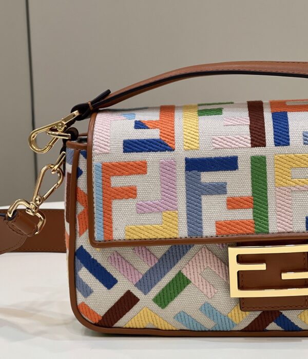 Fendi Baguette