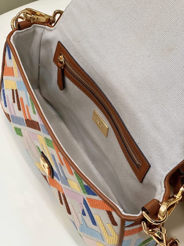 Fendi Baguette
