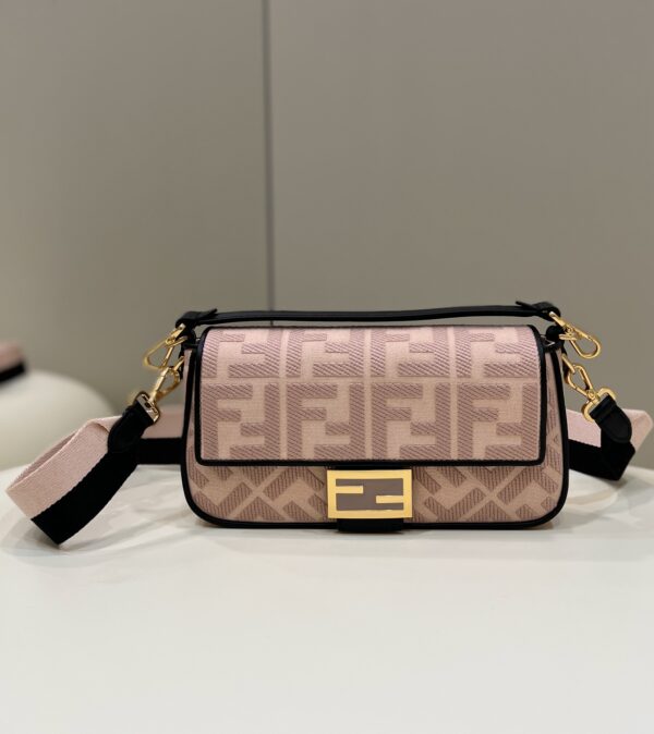Fendi Baguette