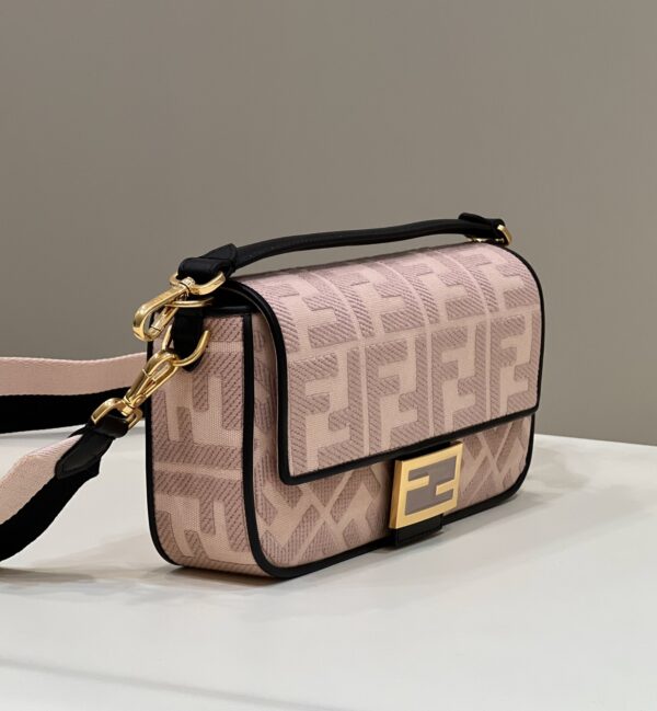 Fendi Baguette