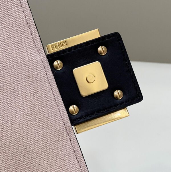 Fendi Baguette
