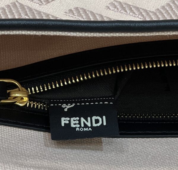 Fendi Baguette