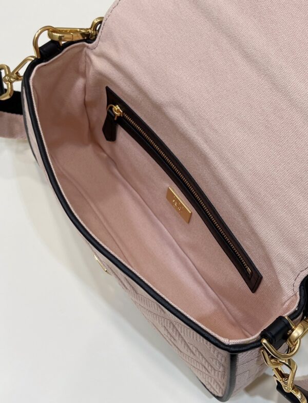 Fendi Baguette