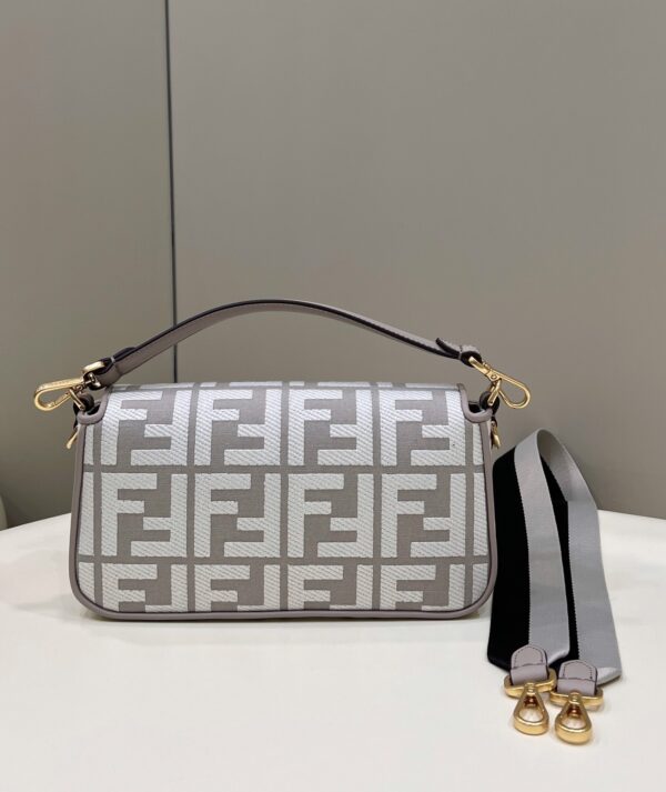 Fendi Baguette