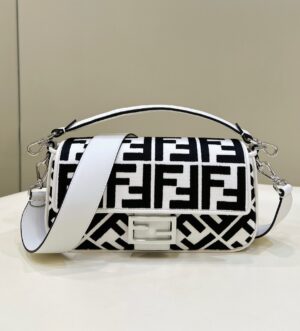 Fendi Baguette