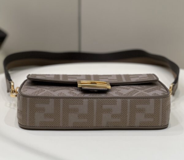 Fendi Baguette