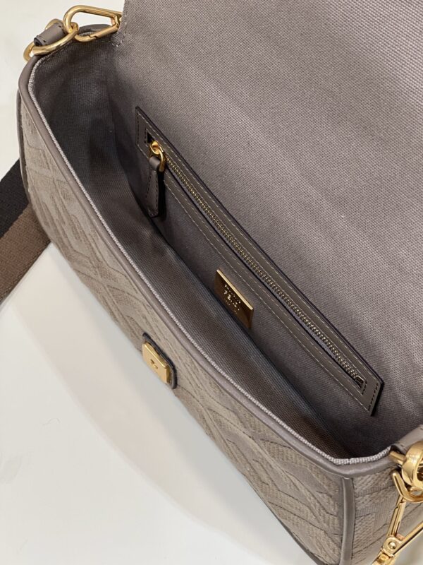 Fendi Baguette