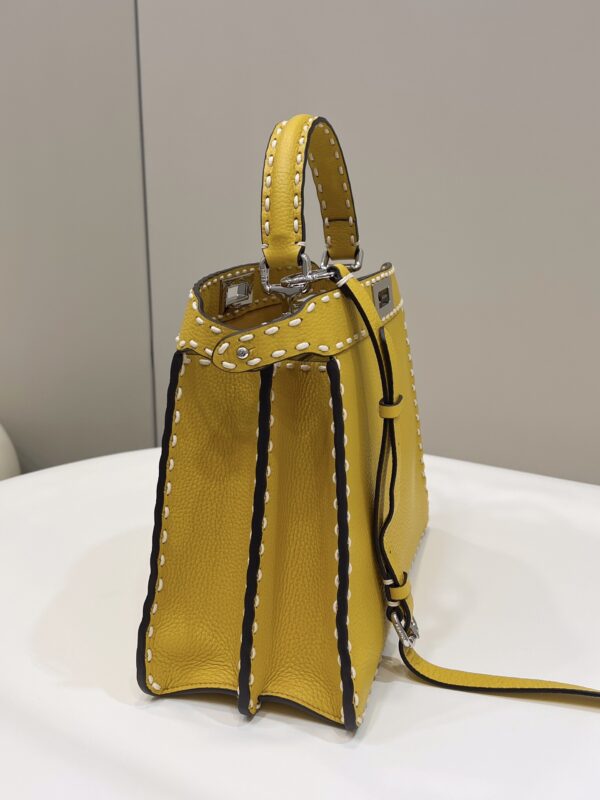 FENDI PEEKABOO MEDIUM BAG