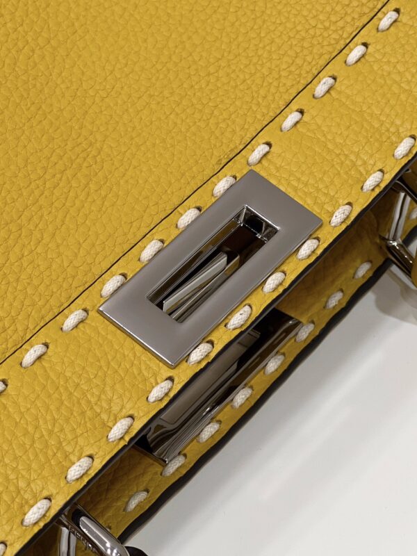 FENDI PEEKABOO MEDIUM BAG