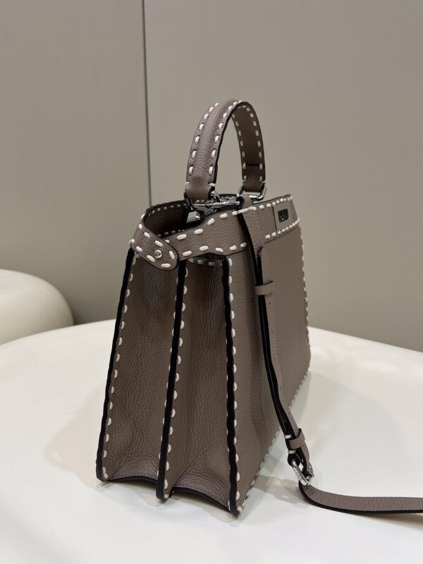 FENDI PEEKABOO MEDIUM BAG