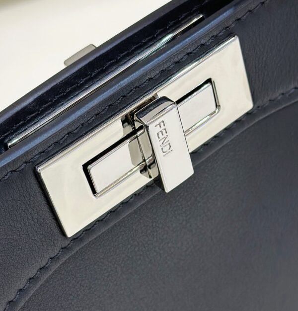 Fendi by Marc jacobs peekaboo