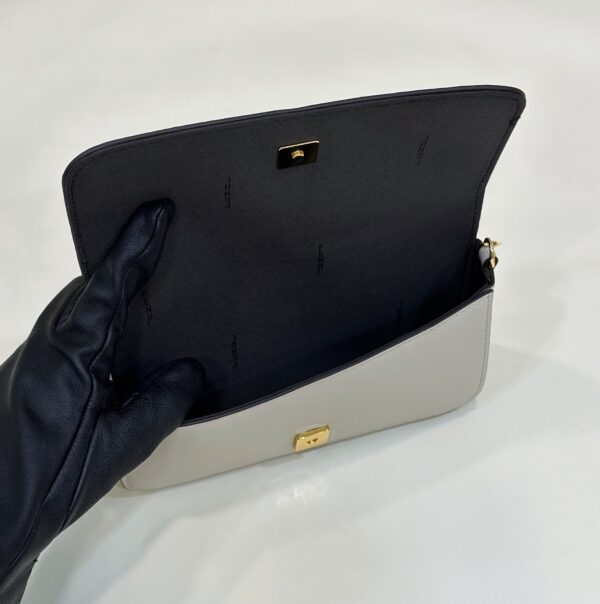 Fendi Fendigraphy Wallet On Chain