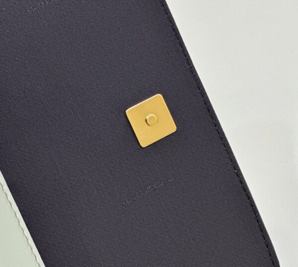 Fendi Fendigraphy Wallet On Chain