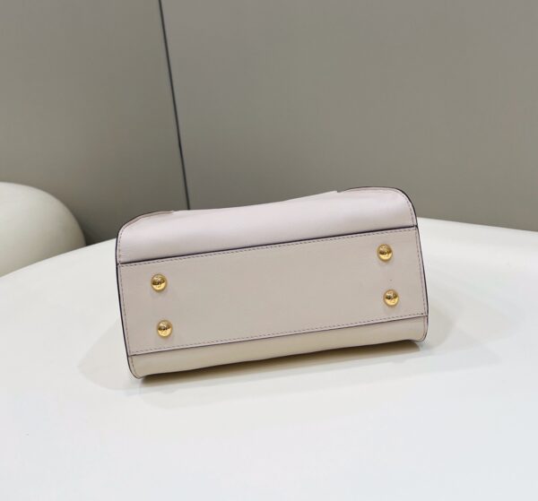 Fendi peekaboo