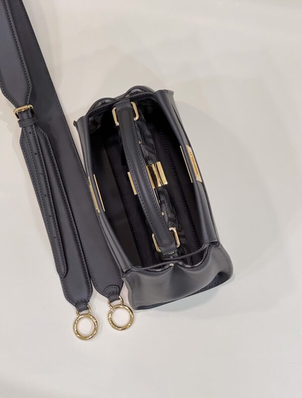 Fendi peekaboo