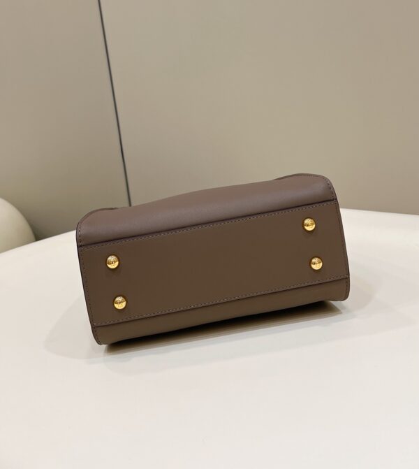 Fendi peekaboo