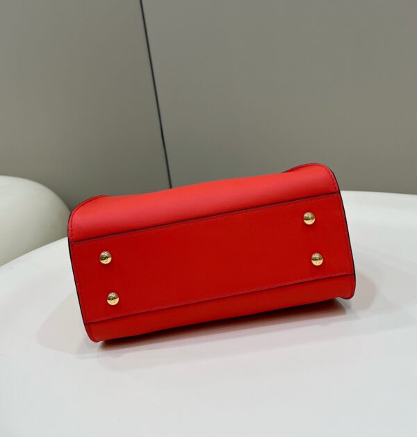 Fendi peekaboo